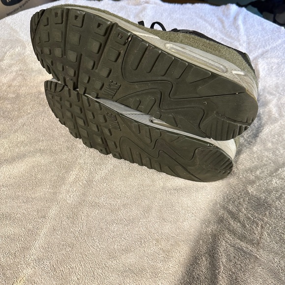 Nike sneakers - Picture 4 of 5